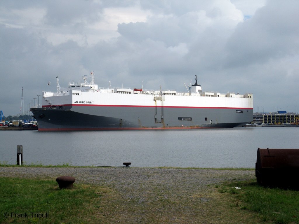 Atlantic Spirit am 26.07.2010 im Hafen von Bremerhaven