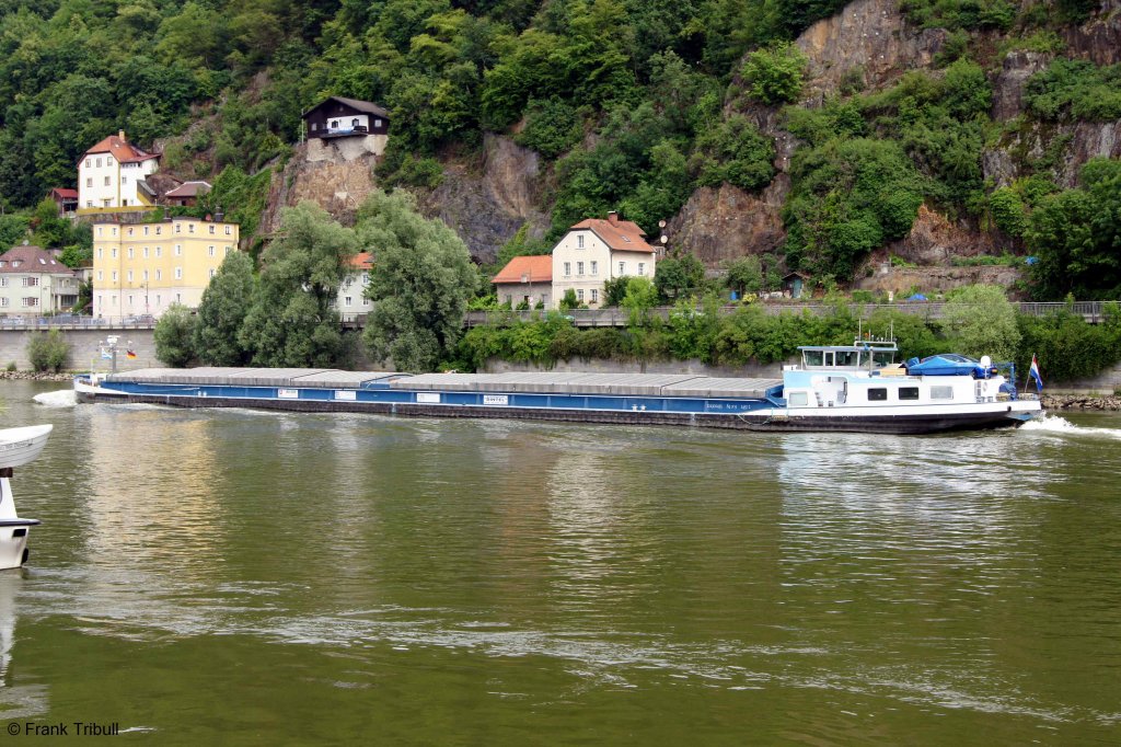 Dusky aufgenommen am 12.06.2011 auf der Donau Hhe Passau