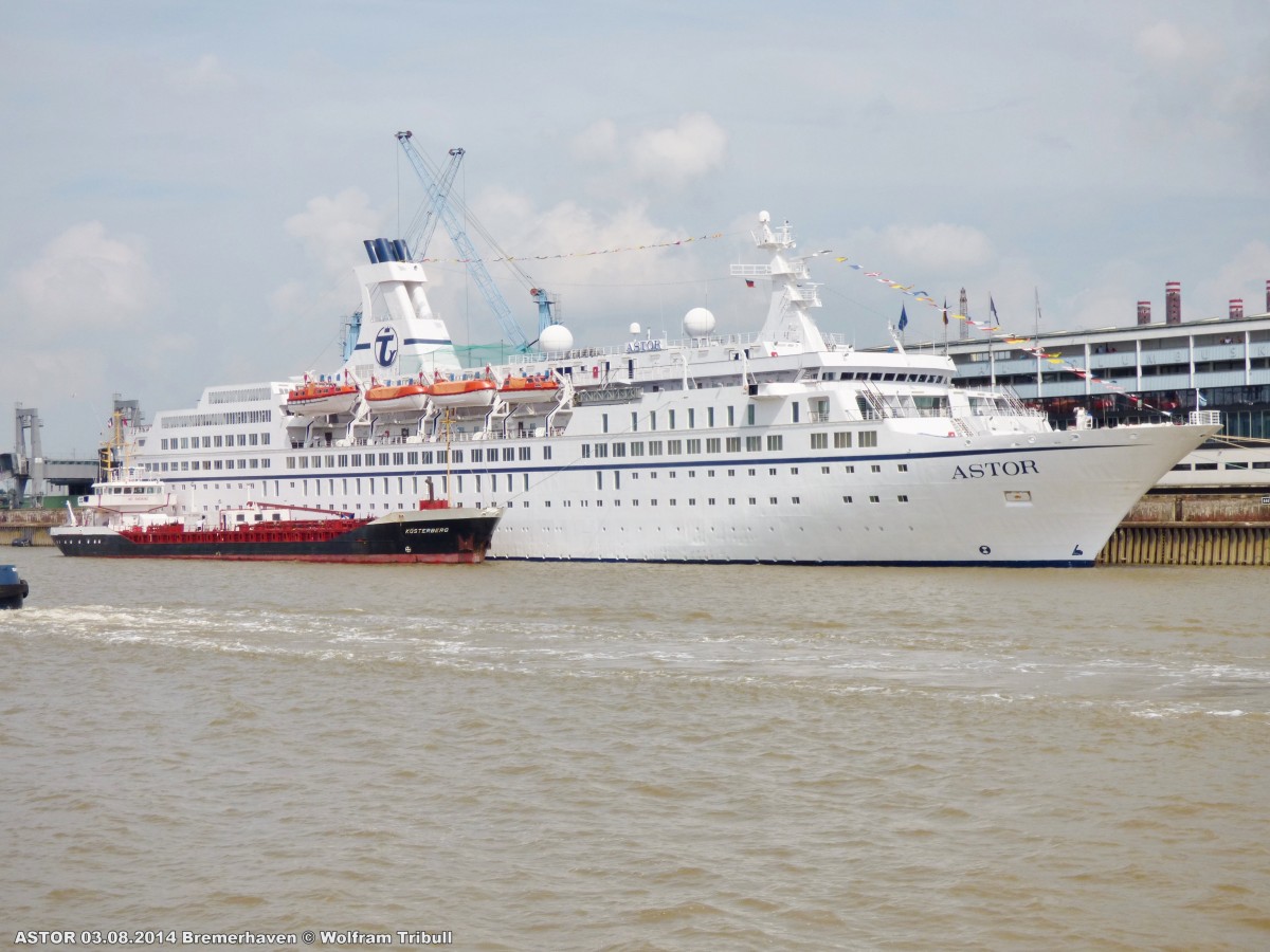 ASTOR am 03.08.2014 bei Bremerhaven Hhe Cruise Terminal Columbuskaje