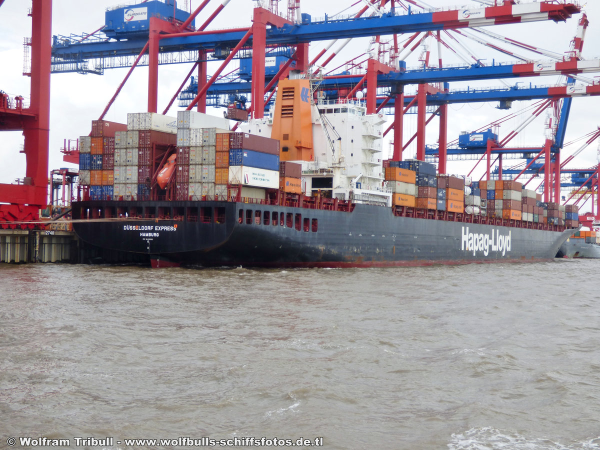 DSSELDORF EXPRESS aufgenommen am 14. August 2014 bei Bremerhaven Hhe Container Terminal Eurogate