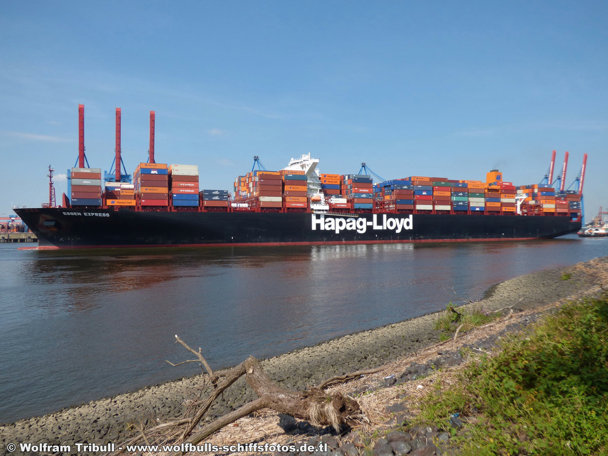 ESSEN EXPRESS aufgenommen am 01. August 2014 bei Hamburg Hhe Container Terminal Altenwerder