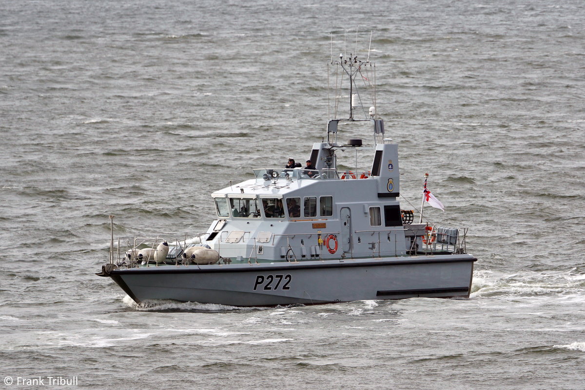 HMS SMITER aufgenommen am 27.07.19 bei Cuxhaven Höhe Steubenhöft