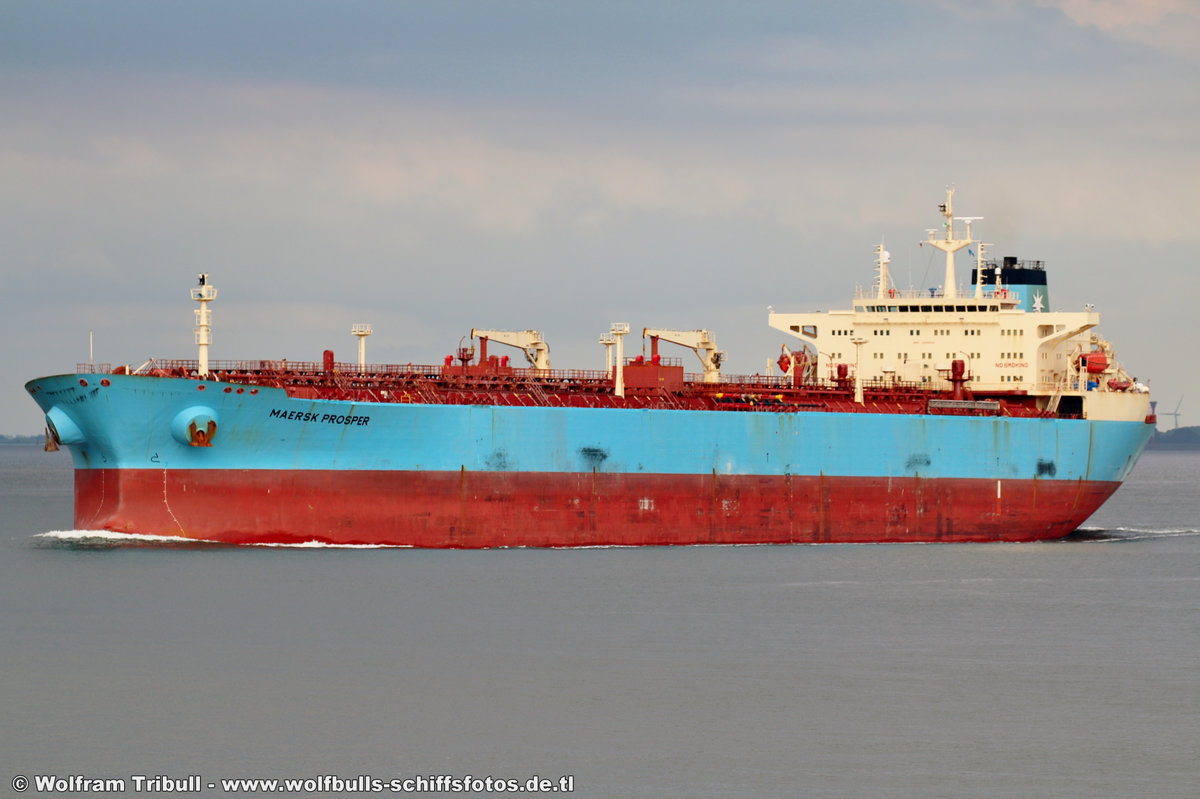 MAERSK PROSPER aufgenommen am 29. Juli 2017 bei Cuxhaven Hhe Steubenhft