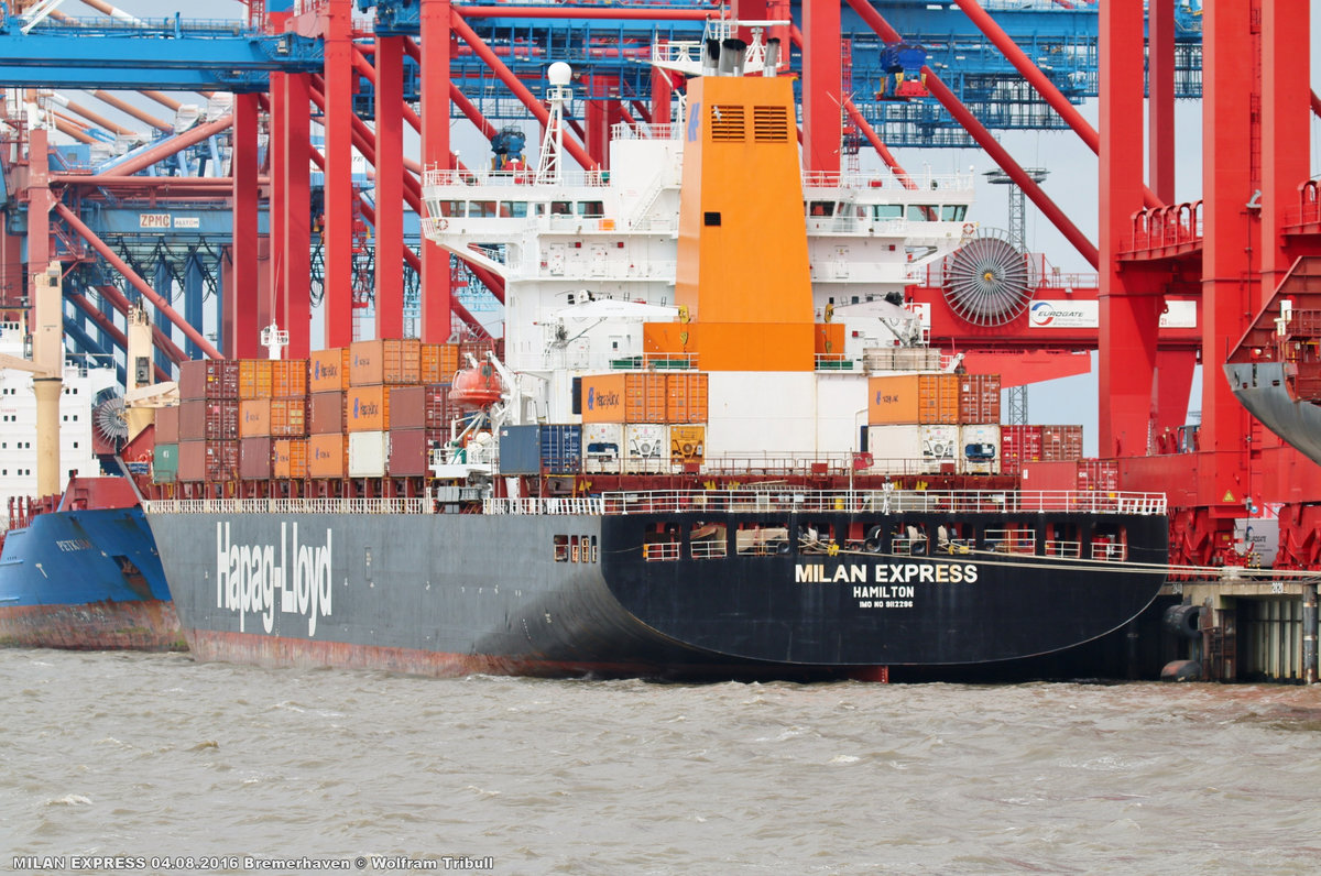 MILAN EXPRESS aufgenommen am 04.08.2016 bei Bremerhaven Höhe Container Terminal Eurogate