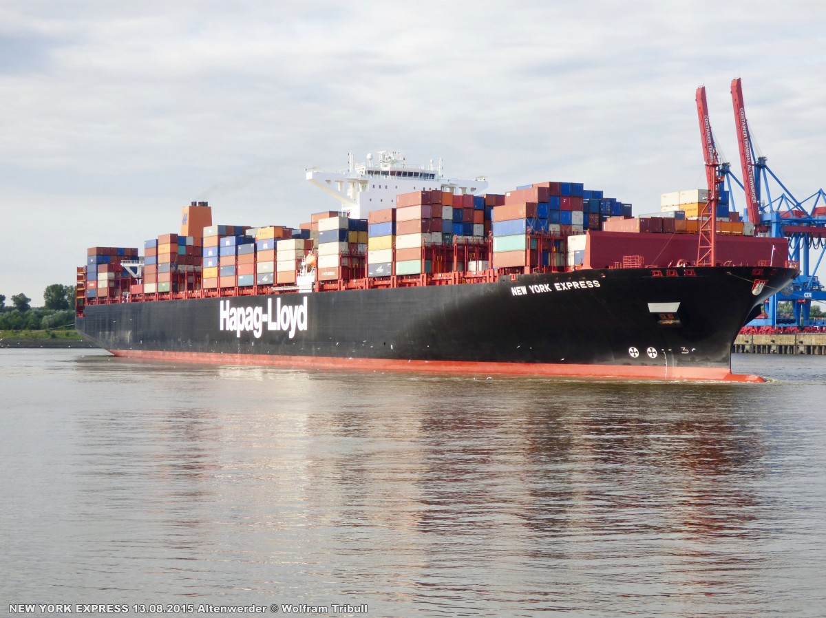 NEW YORK EXPRESS aufgenommen bei Hamburg Hhe Container Terminal Altenwerder am 13.08.2015