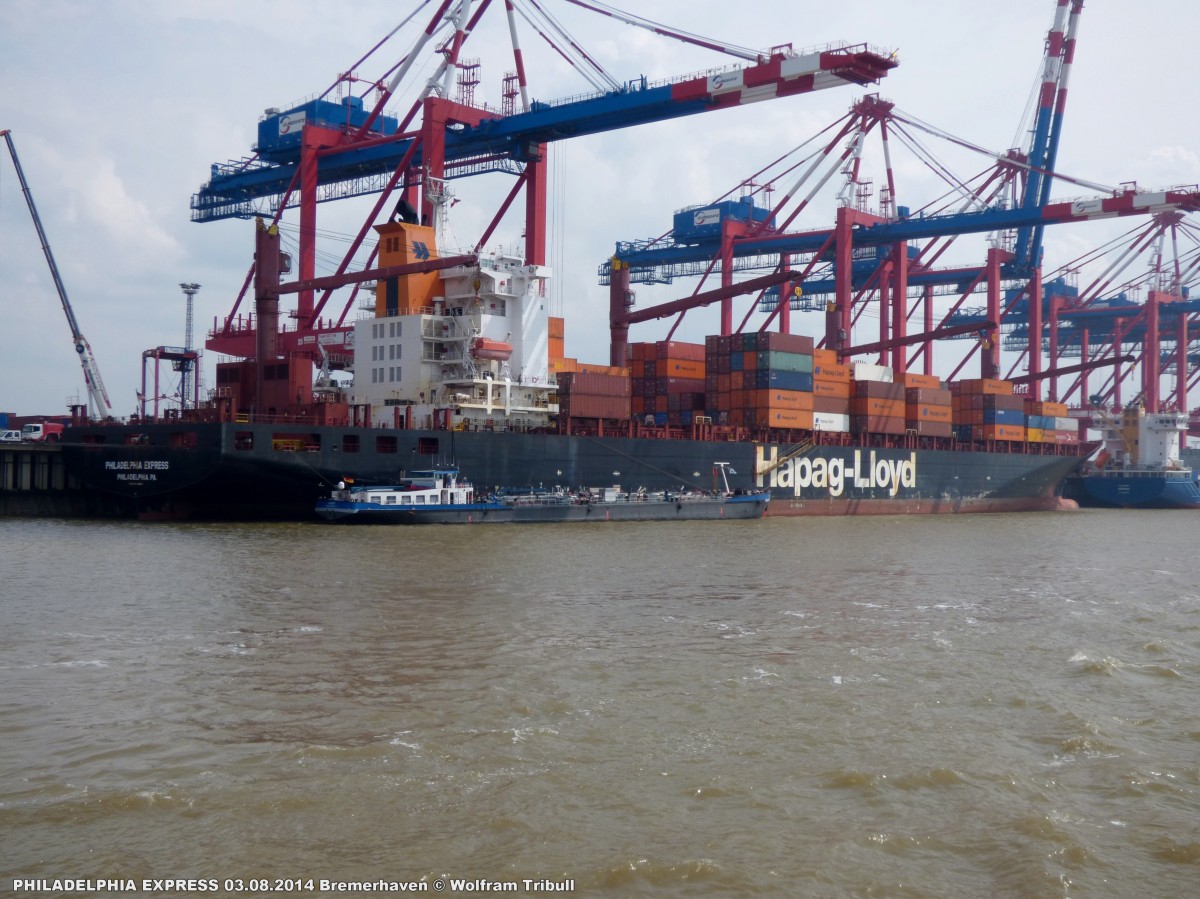 PHILADELPHIA EXPRESS aufgenommen am 03.08.2014 bei Bremerhaven Höhe Container Terminal Eurogate