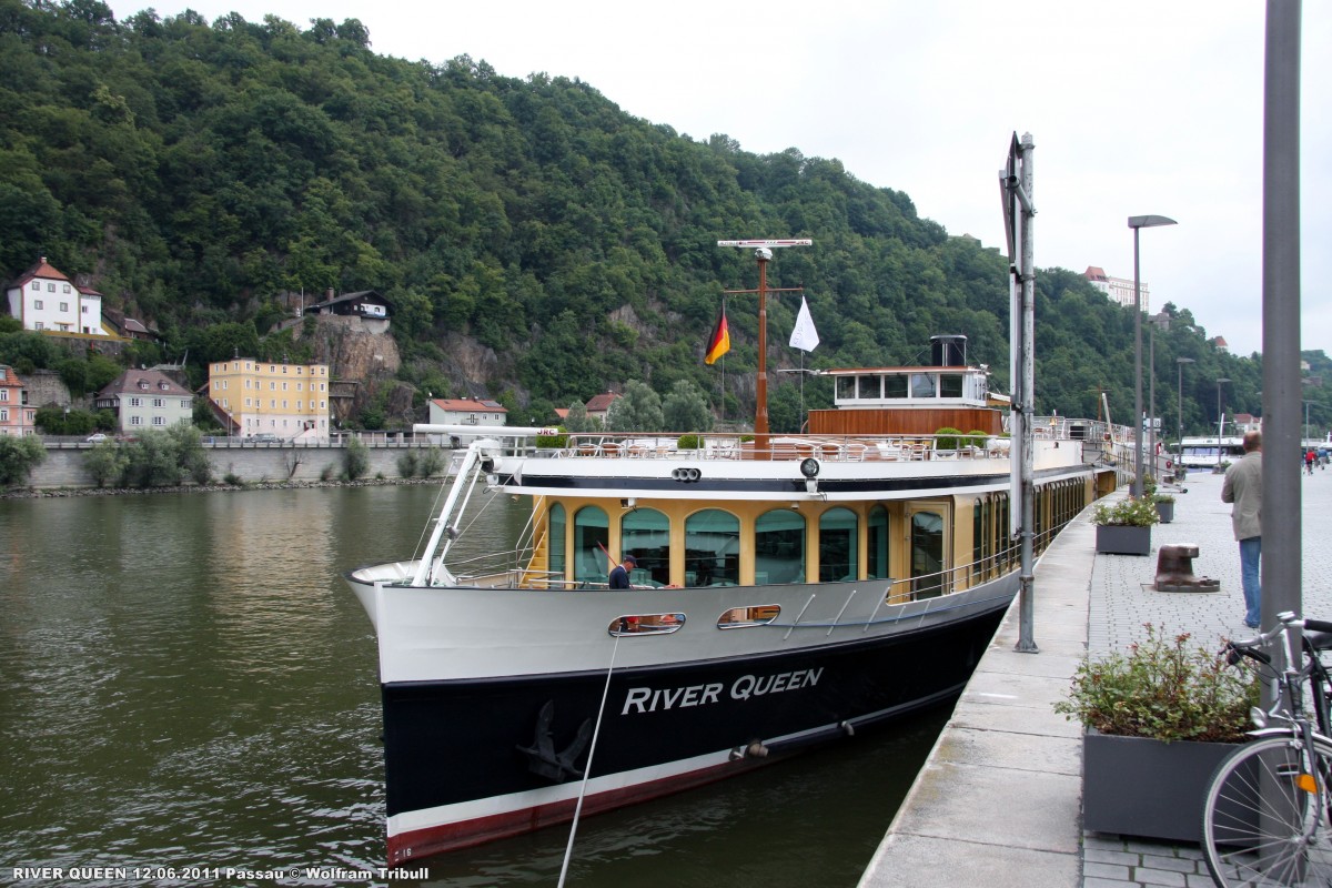RIVER QUEEN am 12.06.2011 auf der Donau bei Passau Höhe Anleger 13