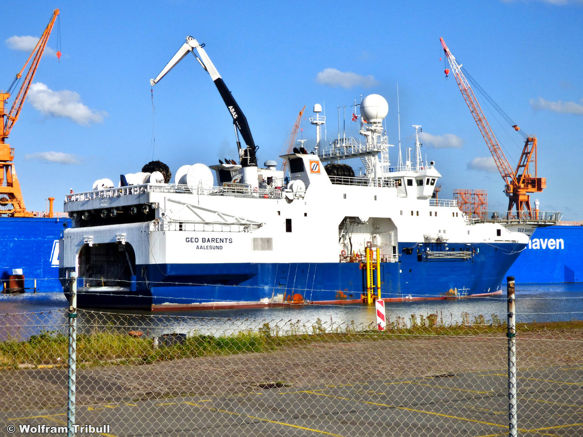 GEO BARENTS aufgenommen am 31. Juli 2015 im Hafen von Bremerhaven