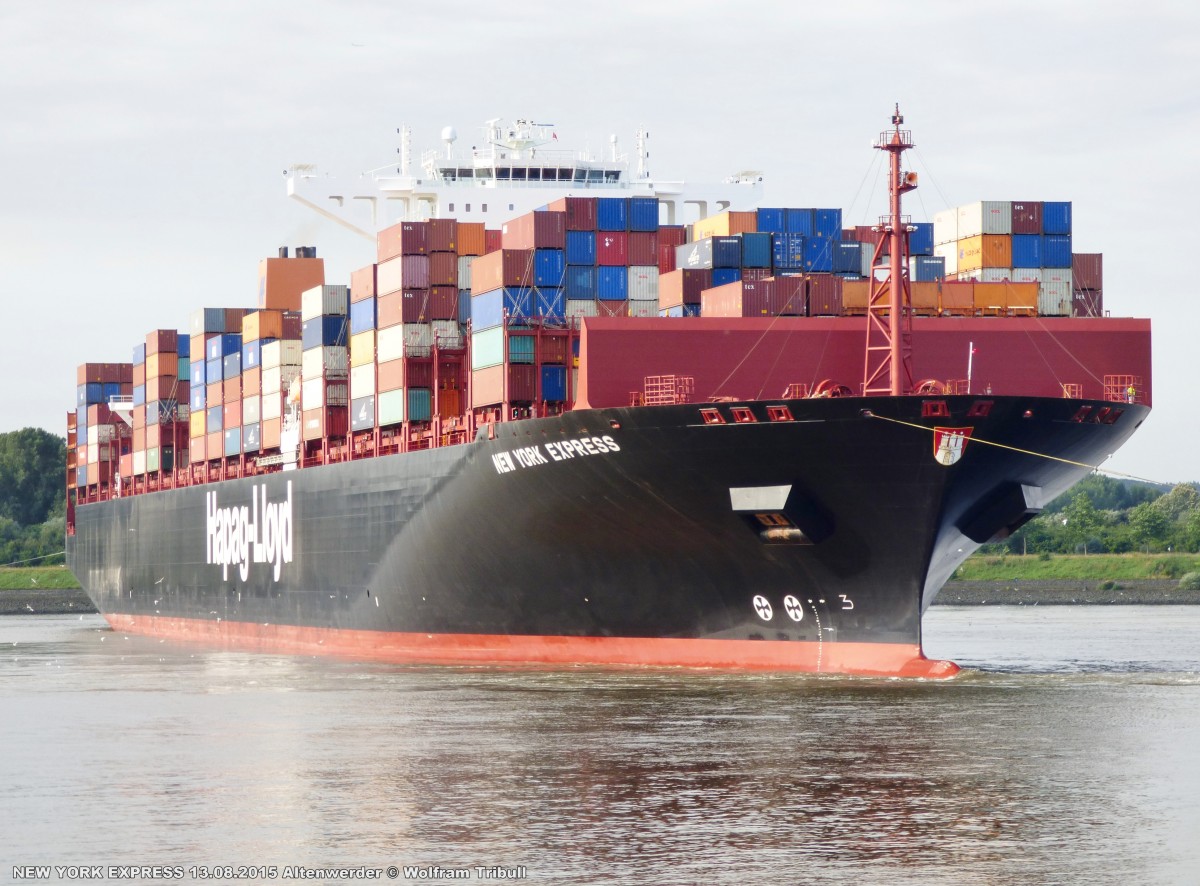 NEW YORK EXPRESS aufgenommen bei Hamburg Höhe Container Terminal Altenwerder am 13.08.2015