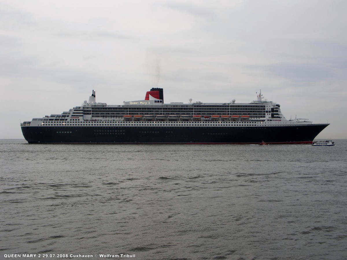 QUEEN MARY 2 am 29.07.2008 bei Cuxhaven Hhe Steubenhft