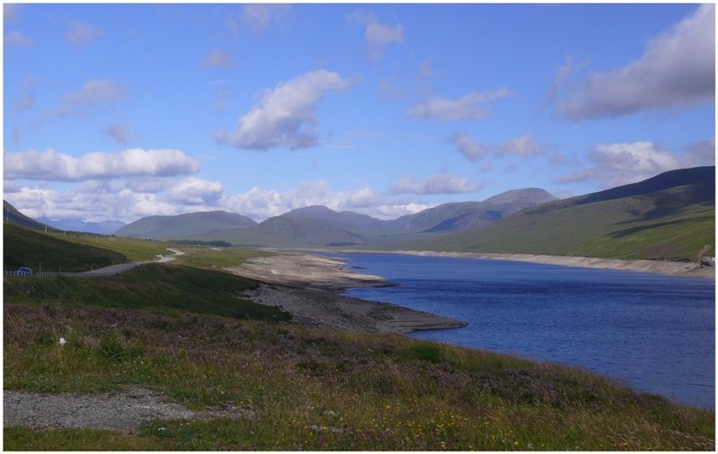 Loch Glaskarnoch an der A835 nach Ullapool. (06.08.2008)