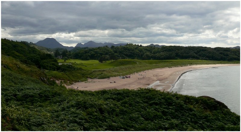 Sandstrand bei Gairloch A832. Leider gehen hier nur ganz abgeh�rtete Schotten ins Wasser.(06.08.2008)