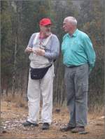 Lew und Bernd nutzen die Pause ebenfalls f�r small talk.