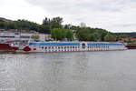 A-ROSA RIVA aufgenommen am 12.06.2011 auf der Donau bei Passau-Lindau