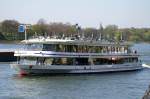 Das Ausflugschiff Rheinprinzessin aufgenommen am 17.04.10 bei Königswinter am Rhein