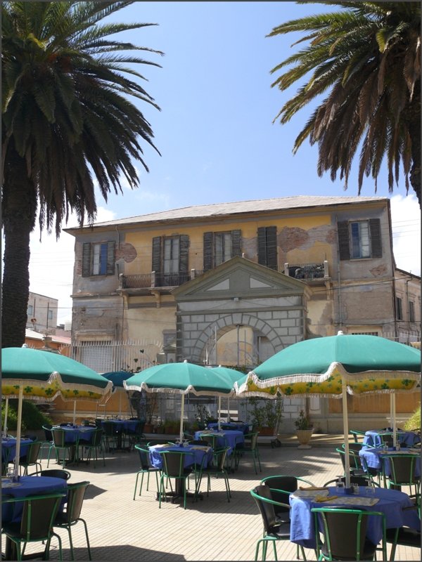 Trattoria della casa d`Italia in Asmara mit einer Pasta so gut wie in Italien selbst. (26.10.2008)